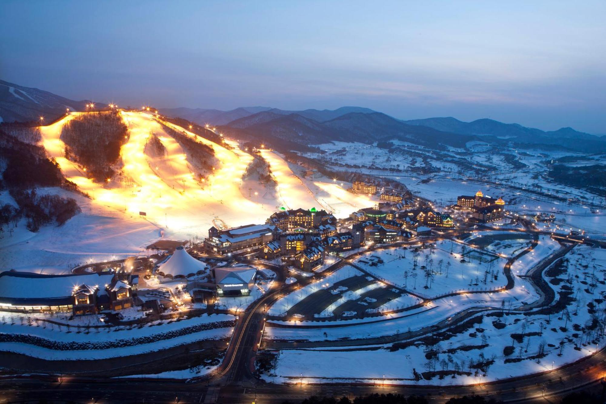 Holiday Inn & Suites Alpensia Pyeongchang Suites By Ihg Exterior foto